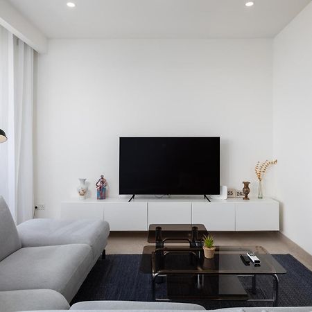 Modern 1Br Spacious Apartment With Terrace - Close To St Thomas Bay Марсаскала Экстерьер фото