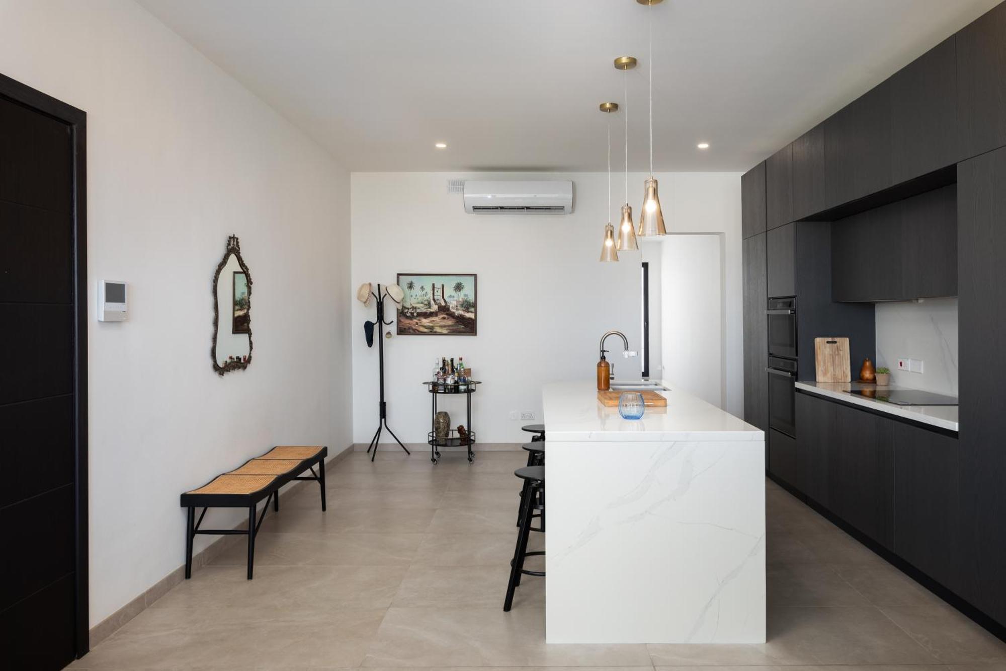 Modern 1Br Spacious Apartment With Terrace - Close To St Thomas Bay Марсаскала Экстерьер фото